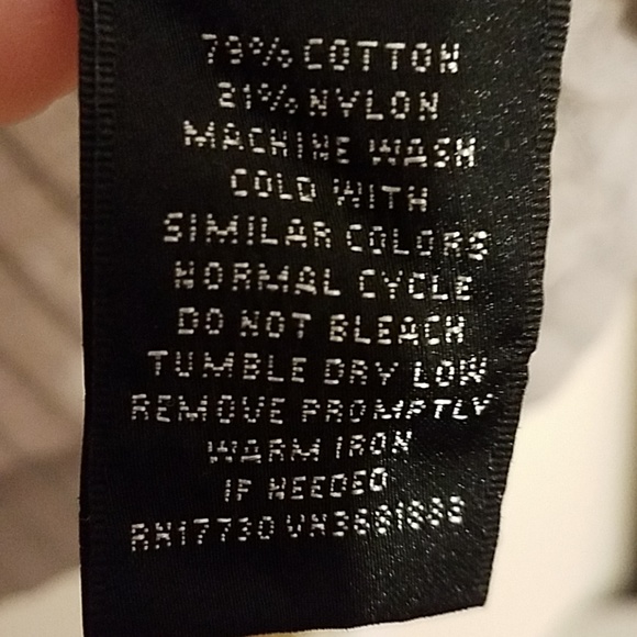 🍎3/$10 Gray striped flutter sleeve top - Picture 5 of 5